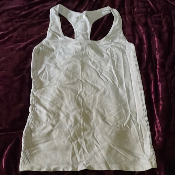 AVAILABLE - Forever 21 - workout racer back tank w/ mesh sides. - Picture 1 of 3
